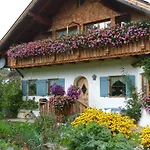 Suzanne\'s B&B&Gardens